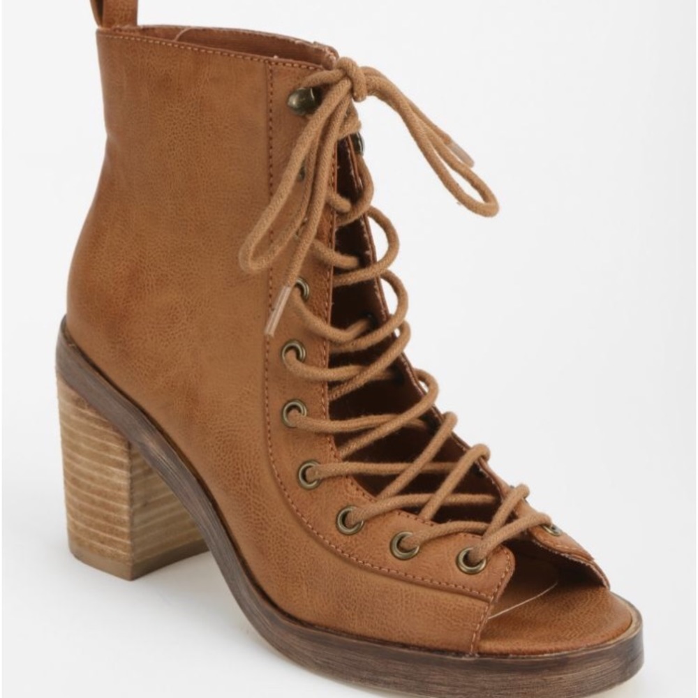 Urban Outfitters Peep-Toe-Lace-Up Boot